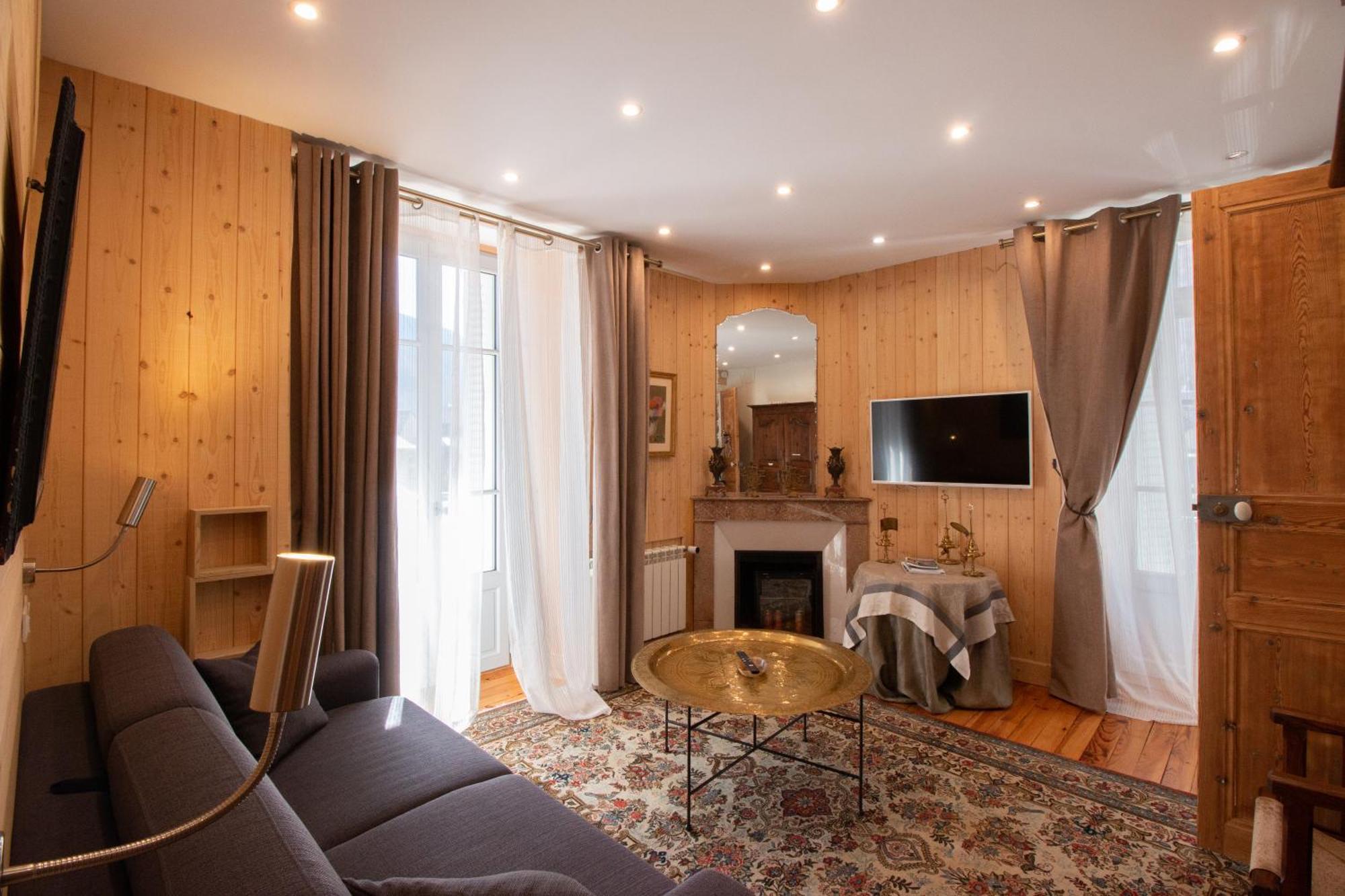 Hotel Le 41 Avenue Foch Bagnères-de-Luchon Esterno foto