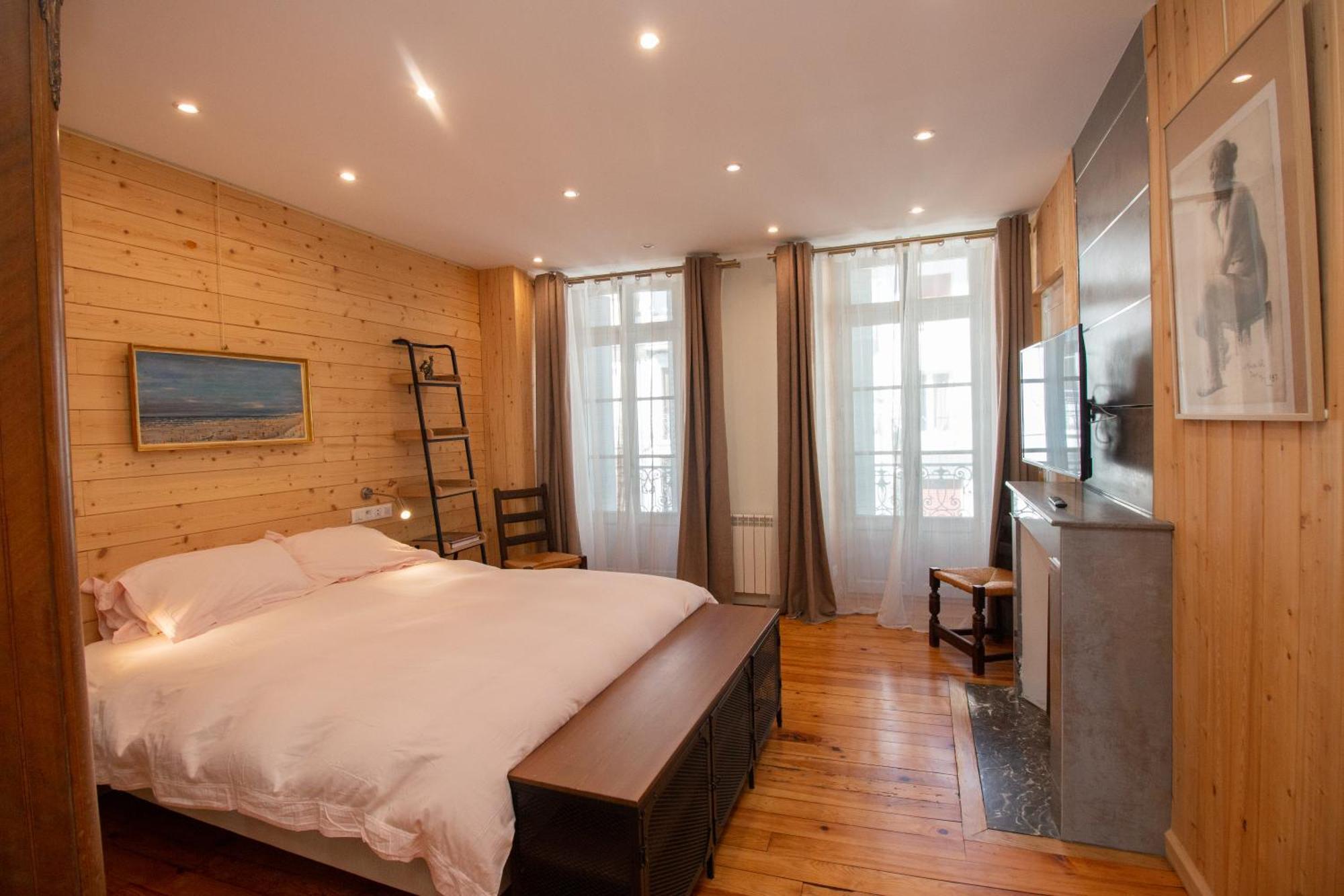 Hotel Le 41 Avenue Foch Bagnères-de-Luchon Esterno foto