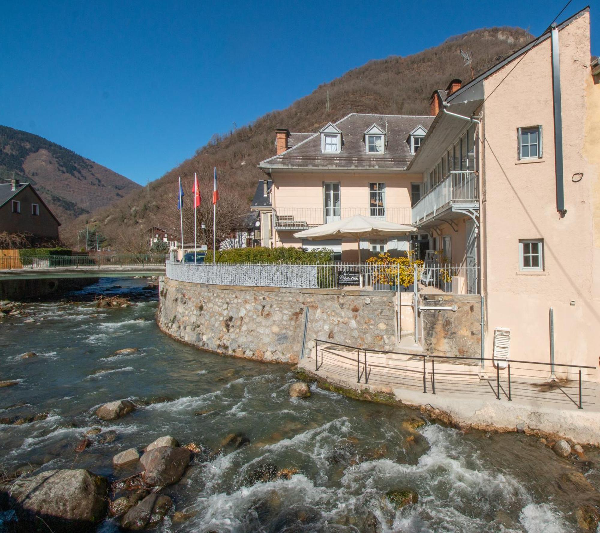 Hotel Le 41 Avenue Foch Bagnères-de-Luchon Esterno foto